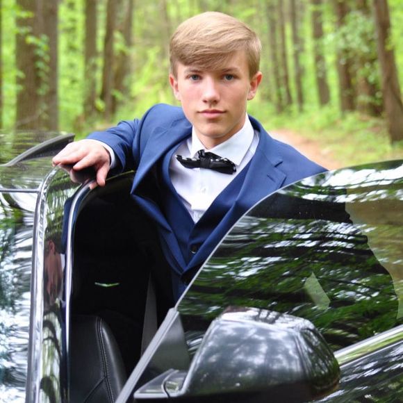 Meet your Posher, James - Picture 1 of 1